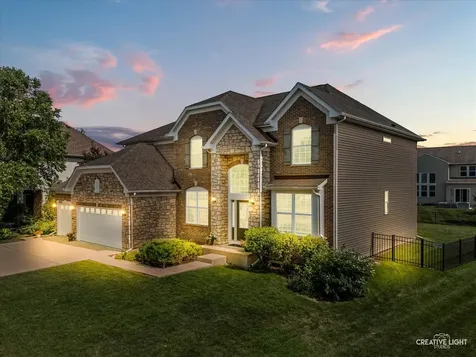 4135 Bedford Lane Aurora IL 60504