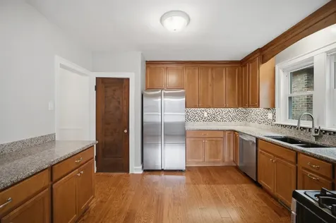 7236 West Pratt Avenue Chicago IL 60631