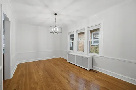 7236 West Pratt Avenue Chicago IL 60631