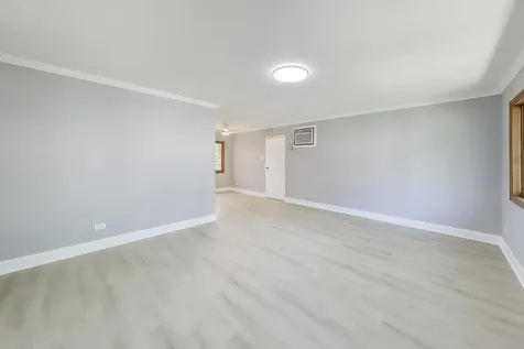 413 Winnemac Street Park Forest IL 60466