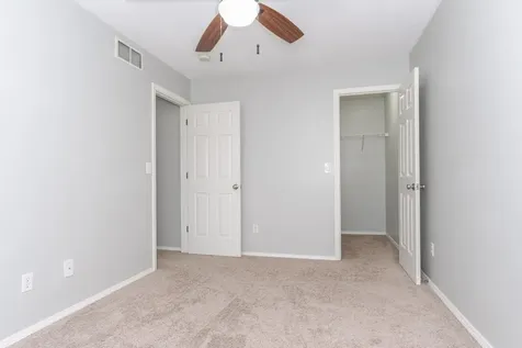 4 Breckenwood Court Bloomington IL 61704