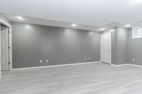 4 Breckenwood Court Bloomington IL 61704
