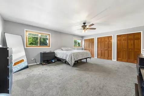 4925 144TH Street Midlothian IL 60445
