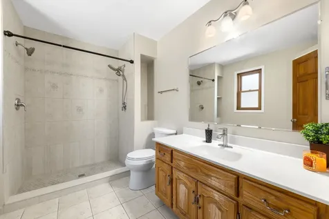 4925 144TH Street Midlothian IL 60445
