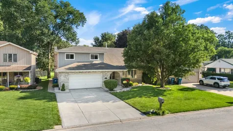 4925 144TH Street Midlothian IL 60445