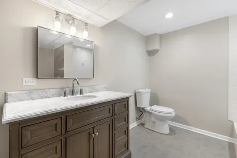 4925 144TH Street Midlothian IL 60445
