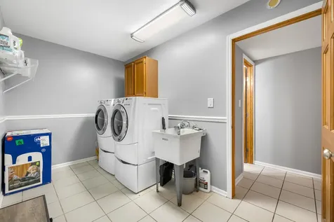 4925 144TH Street Midlothian IL 60445