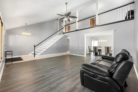 4925 144TH Street Midlothian IL 60445