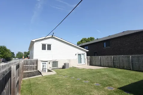 9800 South Artesian Avenue Evergreen Park IL 60805