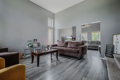 1055 South West Avenue Waukegan IL 60085