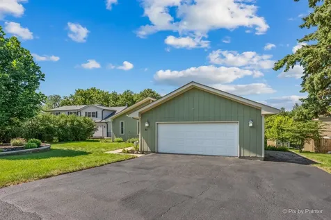 30 Holiday Drive Lake Holiday IL 60552
