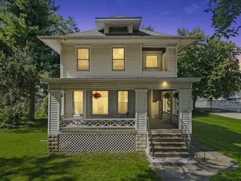 304 East Elm Street Fairbury IL 61739