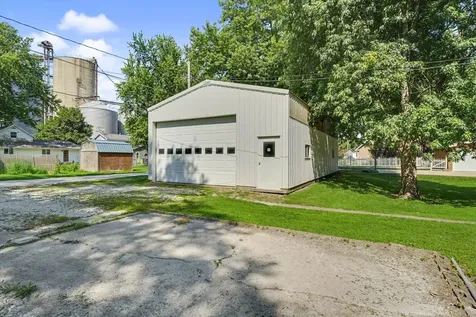 304 East Elm Street Fairbury IL 61739