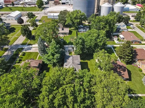 304 East Elm Street Fairbury IL 61739