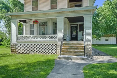 304 East Elm Street Fairbury IL 61739