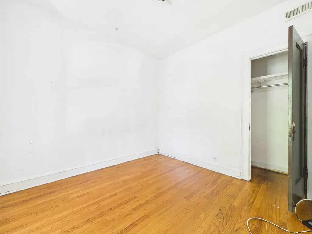 6123 South Troy Street Chicago IL 60629