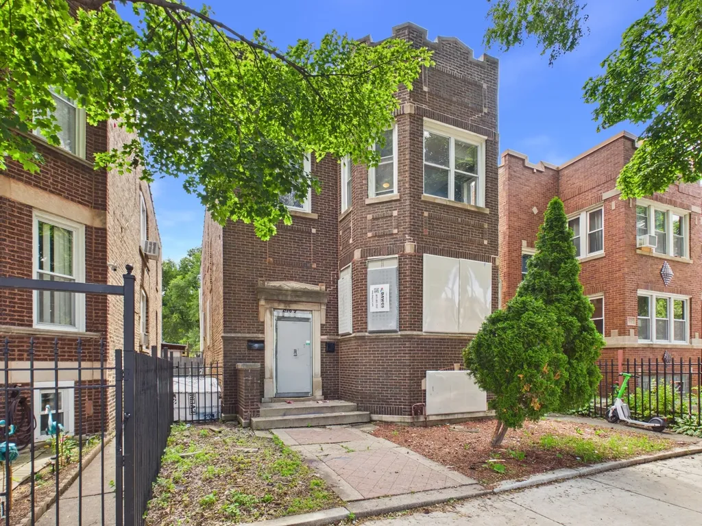6123 South Troy Street Chicago IL 60629