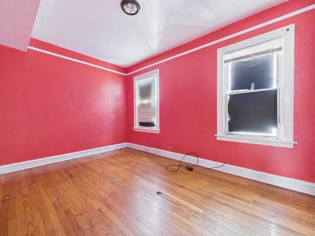 6123 South Troy Street Chicago IL 60629