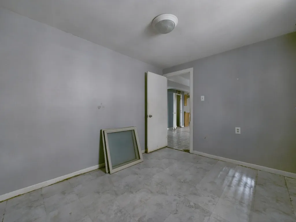 6123 South Troy Street Chicago IL 60629