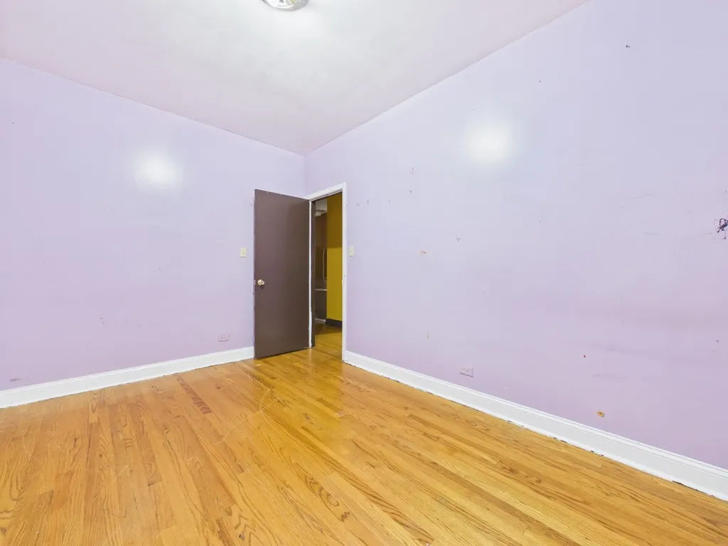 6123 South Troy Street Chicago IL 60629