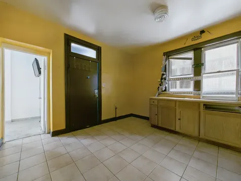 6123 South Troy Street Chicago IL 60629