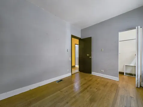 6123 South Troy Street Chicago IL 60629