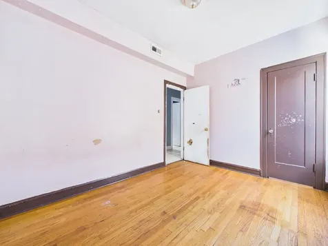 6123 South Troy Street Chicago IL 60629