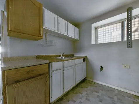 6123 South Troy Street Chicago IL 60629