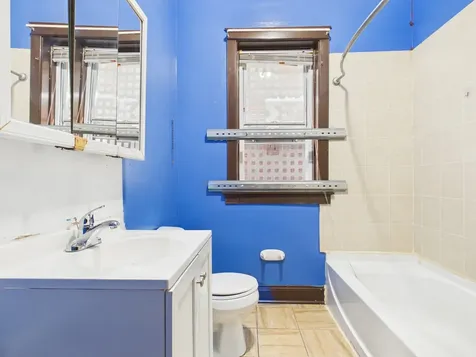 6123 South Troy Street Chicago IL 60629