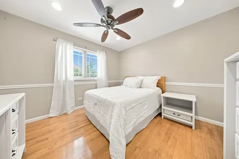 629 Poplar Avenue Romeoville IL 60446