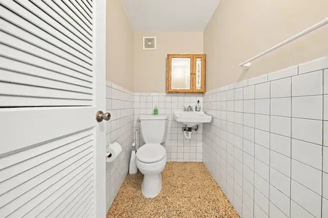 629 Poplar Avenue Romeoville IL 60446
