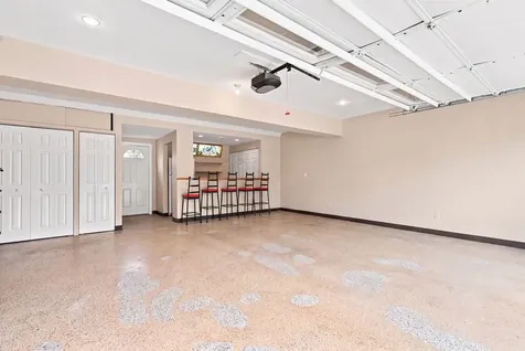 629 Poplar Avenue Romeoville IL 60446