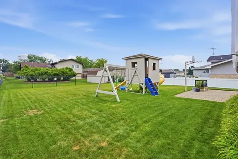 629 Poplar Avenue Romeoville IL 60446