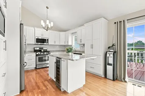 629 Poplar Avenue Romeoville IL 60446