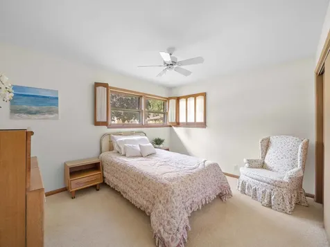 2531 William Avenue Glenview IL 60025