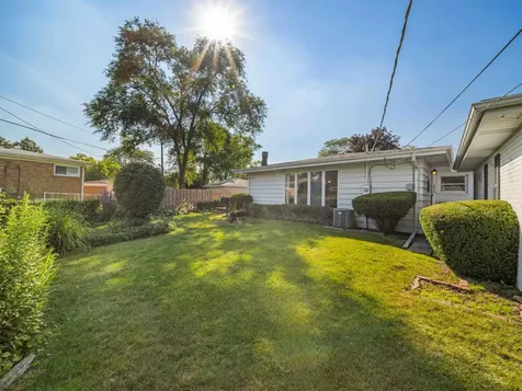 2531 William Avenue Glenview IL 60025