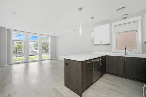 2533 West Congress Parkway Chicago IL 60612
