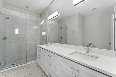 2533 West Congress Parkway Chicago IL 60612