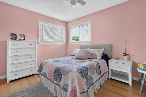7005 West Sunnyside Avenue Norridge IL 60706