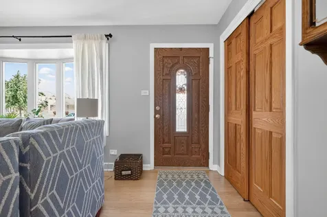 7005 West Sunnyside Avenue Norridge IL 60706