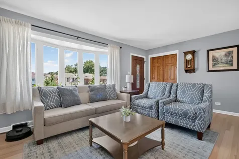 7005 West Sunnyside Avenue Norridge IL 60706