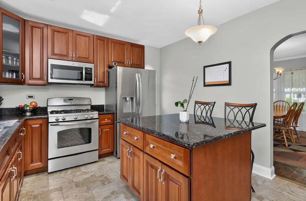 442 South Cornell Avenue Villa Park IL 60181