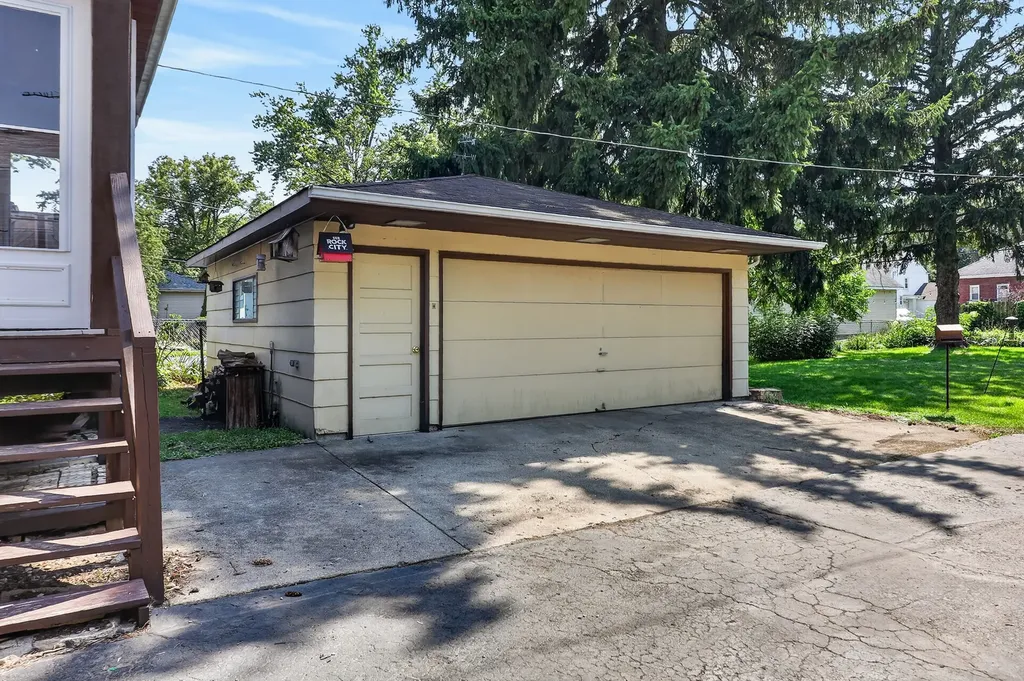 442 South Cornell Avenue Villa Park IL 60181