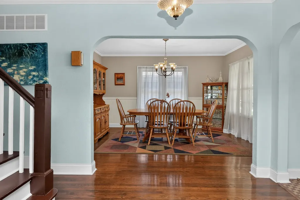 442 South Cornell Avenue Villa Park IL 60181