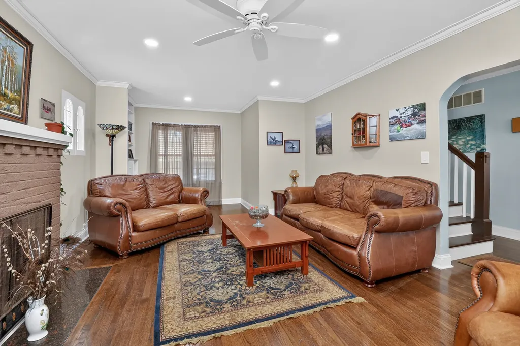 442 South Cornell Avenue Villa Park IL 60181