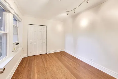 1106 West Montana Street Chicago IL 60614