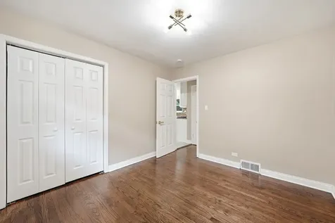 532 Clayton Road Hillside IL 60162