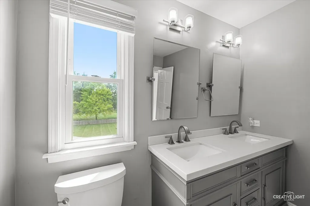 2476 Barkdoll Road Naperville IL 60565