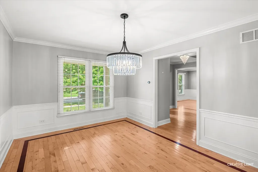 2476 Barkdoll Road Naperville IL 60565