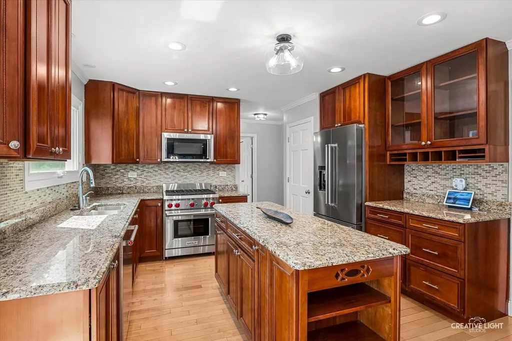 2476 Barkdoll Road Naperville IL 60565